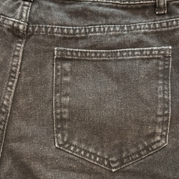 🟡 Black Denim Women's Shorts Size Large - Picture 3 of 6